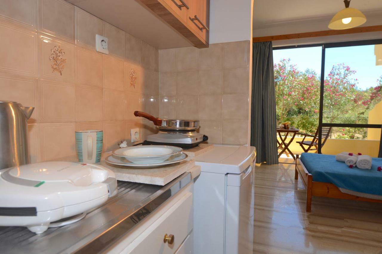 Alexandra Apartments Melíkia 외부 사진